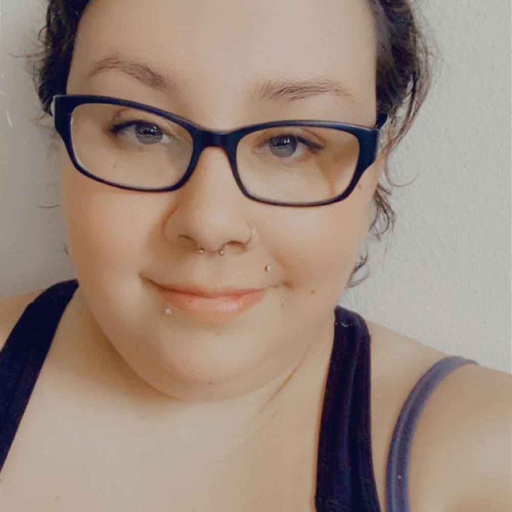 Meet your Posher, Adriana